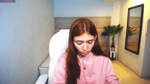 Snapshot of liseth_fox chatting on January 3, 2025, 10:40 pm Liseth Fox online show from January 3, 2025, 10:40 pm