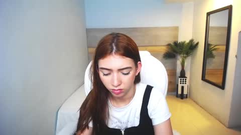 Snapshot of liseth_fox chatting on January 17, 2025, 10:56 pm Liseth Fox online show from January 17, 2025, 10:56 pm