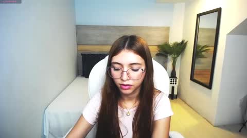 Snapshot of liseth_fox chatting on February 26, 2025, 8:33 pm Liseth Fox online show from February 26, 2025, 8:33 pm