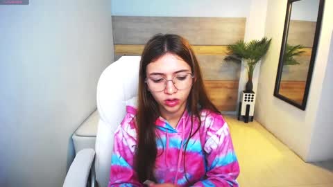 Snapshot of liseth_fox chatting on March 1, 2025, 11:39 am Liseth Fox online show from March 1, 2025, 11:39 am