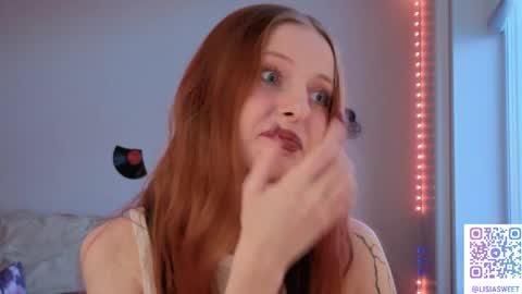 Snapshot of lisiasweet chatting on May 18, 2026, 2:23 pm Lika online show from May 18, 2026, 2:23 pm