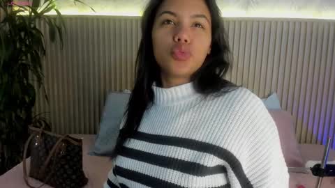 Snapshot of liss_reyes chatting on November 13, 2025, 11:53 am Liss online show from November 13, 2025, 11:53 am