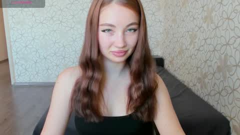 lissa_cristal_ online show from October 14, 2025, 7:09 am