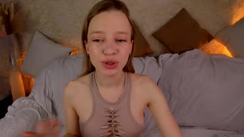 Lissa online show from December 3, 2025, 7:49 am