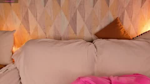 Snapshot of lissa_kitsune chatting on May 27, 2026, 1:57 am Lissa online show from May 27, 2026, 1:57 am