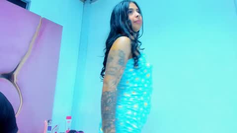 LISSA JHONS online show from December 4, 2024, 7:39 am