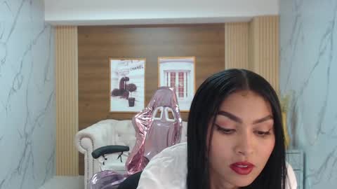 lissandra_s online show from September 17, 2025, 10:33 pm