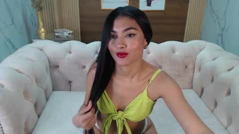 lissandra_s online show from October 2, 2025, 9:44 pm