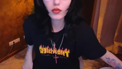 lissaros online show from February 13, 2025, 9:09 am