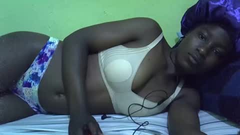 lisssa01 online show from September 14, 2025, 4:17 pm