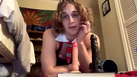 Snapshot of literalpeaches chatting on October 13, 2025, 5:51 am Peaches online show from October 13, 2025, 5:51 am