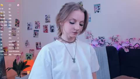 Snapshot of little__caprice chatting on April 29, 2026, 7:45 am Bella online show from April 29, 2026, 7:45 am