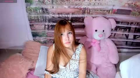 little__doll18 online show from June 10, 2026, 8:08 pm