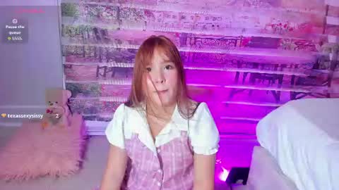 little__doll18 online show from July 18, 2026, 7:06 pm