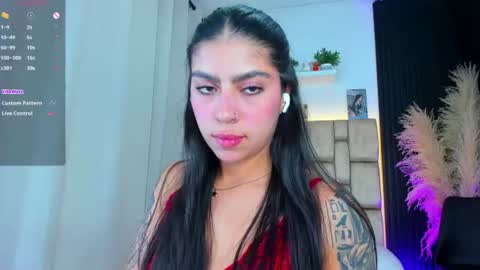 Sophie ---- connected from 1400 to 2100 Colombia time online show from June 16, 2026, 8:44 pm
