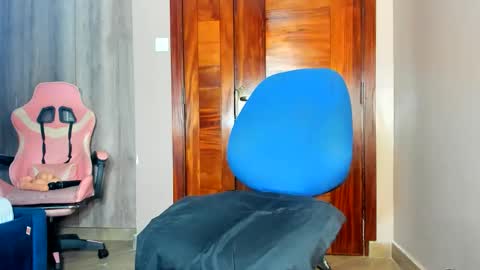 little_africa online show from April 15, 2026, 7:26 am