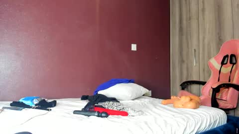 Snapshot of little_africa chatting on May 11, 2026, 2:45 pm little_africa online show from May 11, 2026, 2:45 pm
