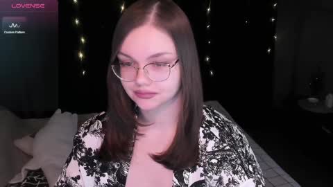 Eva online show from December 18, 2024, 1:23 pm