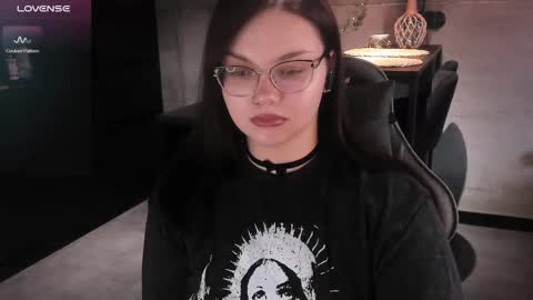 Eva online show from March 3, 2025, 11:00 am