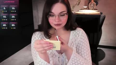 Eva online show from March 10, 2025, 12:26 pm