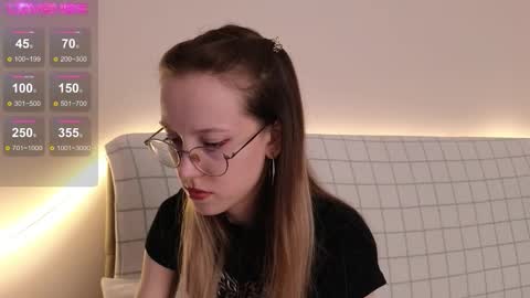 little_bliss online show from October 23, 2025, 9:57 pm