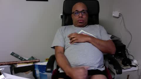 Snapshot of little_buddha chatting on January 9, 2025, 7:21 am Pure Black Power online show from January 9, 2025, 7:21 am