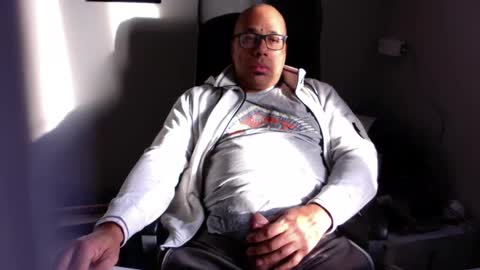 Snapshot of little_buddha chatting on January 9, 2025, 1:35 pm Pure Black Power online show from January 9, 2025, 1:35 pm