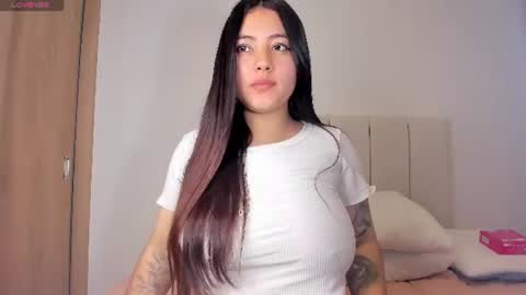 Snapshot of little_caro13 chatting on July 10, 2026, 6:32 pm Independent model carolina online show from July 10, 2026, 6:32 pm
