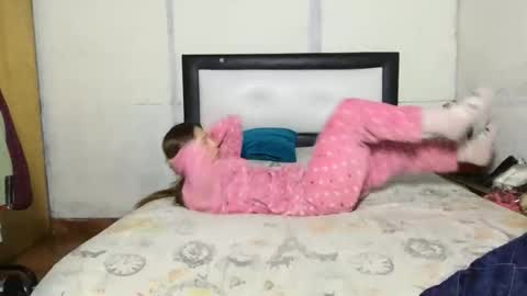 Diablita online show from October 25, 2025, 10:56 am