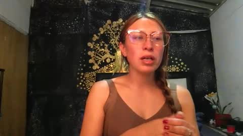 Diablita online show from March 10, 2026, 5:18 pm