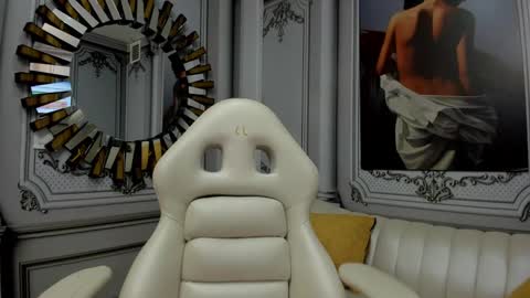 Snapshot of little_doll_4u chatting on February 7, 2025, 10:19 am ANNI online show from February 7, 2025, 10:19 am