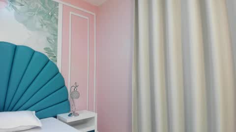 Snapshot of little_doll_4u chatting on February 27, 2025, 10:15 am ANNI online show from February 27, 2025, 10:15 am