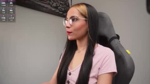 Help me reach 100 likes online show from November 19, 2025, 7:14 pm