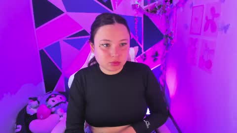 Snapshot of little_emma0 chatting on July 1, 2026, 3:12 pm Carol online show from July 1, 2026, 3:12 pm