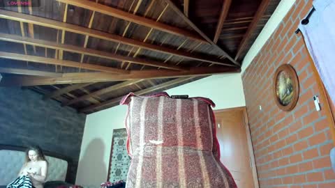 Snapshot of little_izzi chatting on January 15, 2025, 6:40 pm Izzi online show from January 15, 2025, 6:40 pm