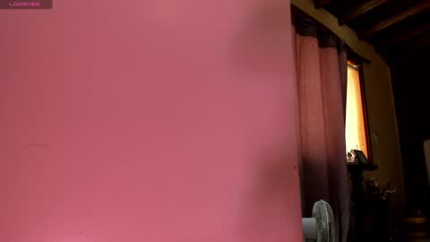 Snapshot of little_izzi chatting on February 2, 2025, 5:26 pm Izzi online show from February 2, 2025, 5:26 pm