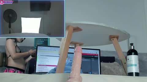 Lili online show from January 12, 2025, 4:00 am