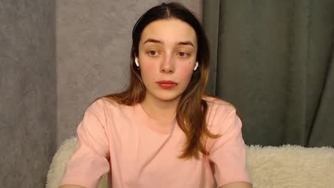 Mia   Im online every day 1530 PM in New York  2030 PM in London online show from December 16, 2024, 8:37 pm