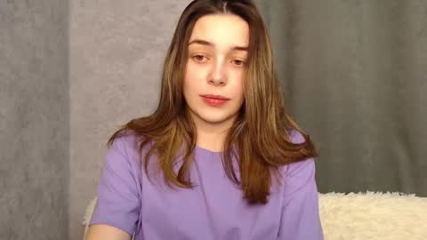 Mia   Im online every day 1530 PM in New York  2030 PM in London online show from December 23, 2024, 8:14 pm