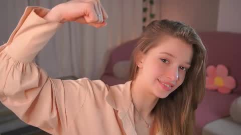 Snapshot of little_poetry chatting on March 11, 2025, 4:18 pm Kiki online show from March 11, 2025, 4:18 pm