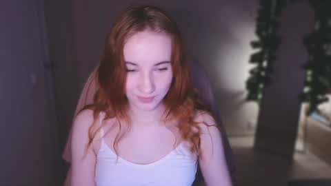 little_pretty_woman online show from December 12, 2024, 8:10 pm