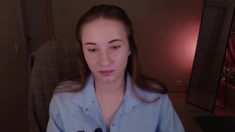 little_pretty_woman online show from October 16, 2025, 7:37 pm