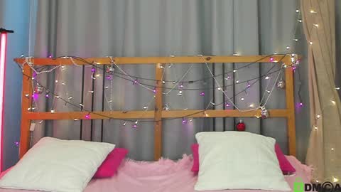 Snapshot of little_radiant_sun chatting on January 16, 2025, 10:42 am Kriss online show from January 16, 2025, 10:42 am