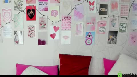 Snapshot of little_radiant_sun chatting on September 11, 2025, 8:14 am Kriss online show from September 11, 2025, 8:14 am