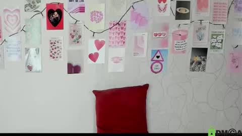 Snapshot of little_radiant_sun chatting on October 4, 2025, 10:57 am Kriss online show from October 4, 2025, 10:57 am