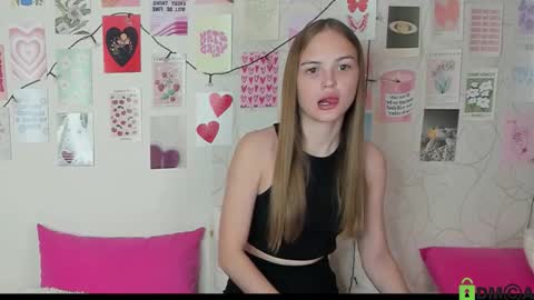 Snapshot of little_radiant_sun chatting on October 25, 2025, 8:00 am Kriss online show from October 25, 2025, 8:00 am