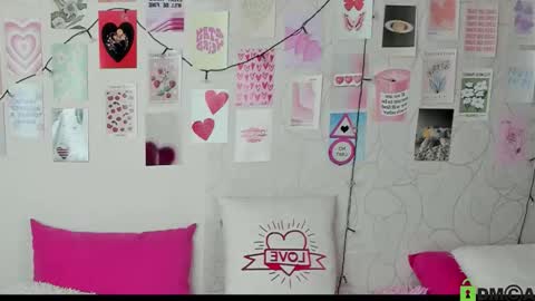 Snapshot of little_radiant_sun chatting on October 27, 2025, 8:51 am Kriss online show from October 27, 2025, 8:51 am