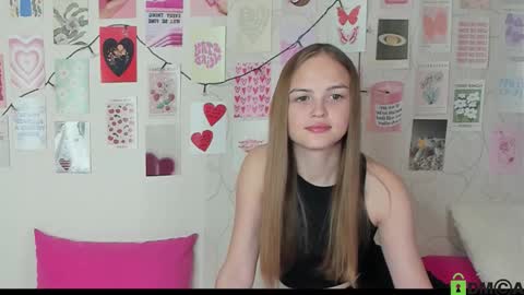 Snapshot of little_radiant_sun chatting on October 29, 2025, 7:32 am Kriss online show from October 29, 2025, 7:32 am