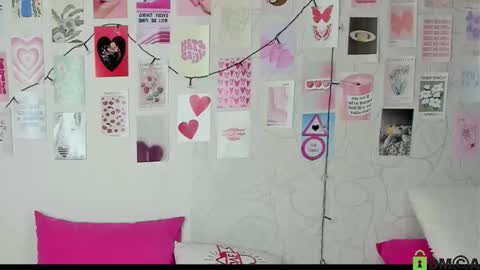 Snapshot of little_radiant_sun chatting on November 1, 2025, 6:15 am Kriss online show from November 1, 2025, 6:15 am