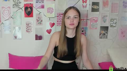 Snapshot of little_radiant_sun chatting on November 6, 2025, 7:31 am Kriss online show from November 6, 2025, 7:31 am